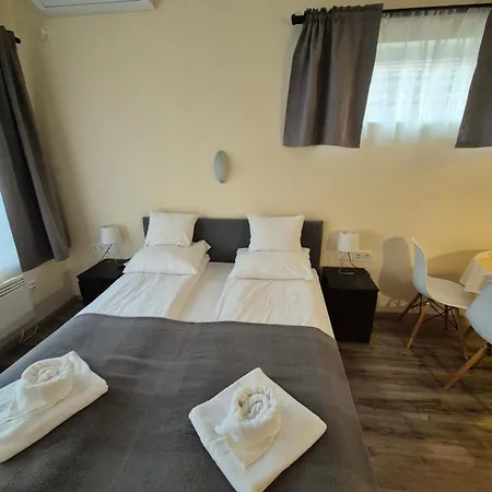 Apartment Marusius Apartmanhaz Mako