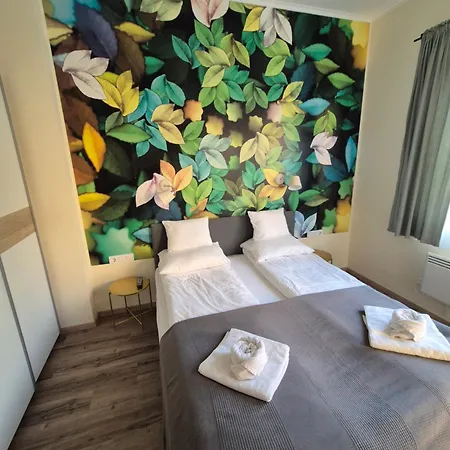 Apartament Marusius Apartmanhaz *