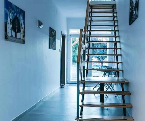 Marusius Apartmanhaz * מאקו